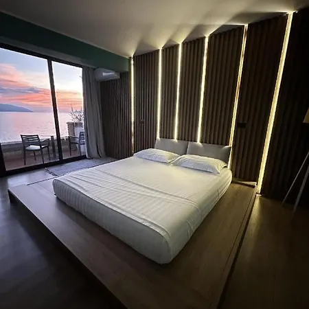 Zhironi Hotell
