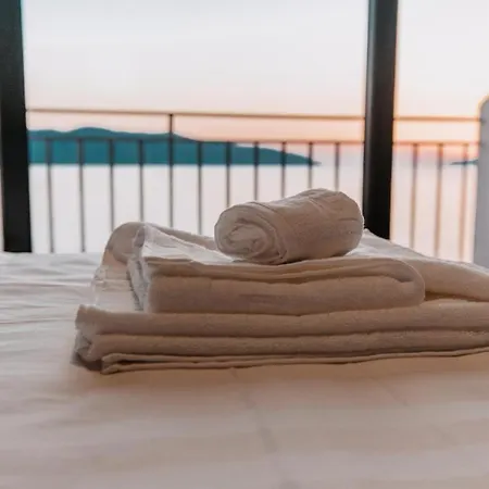 Zhironi Hotell 4*