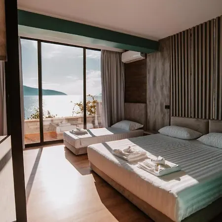 Zhironi 4* Vlorë