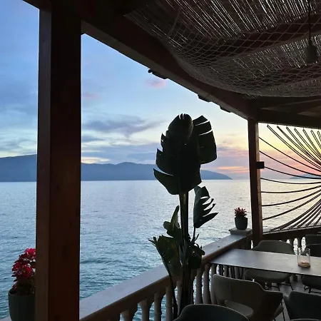 Zhironi 4* Vlorë