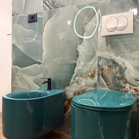 Hotel Zhironi 4*