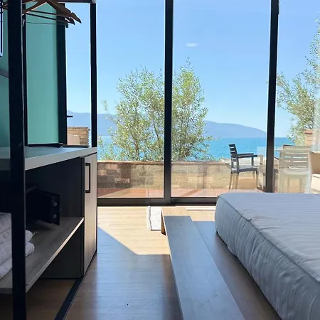 Hotel Zhironi