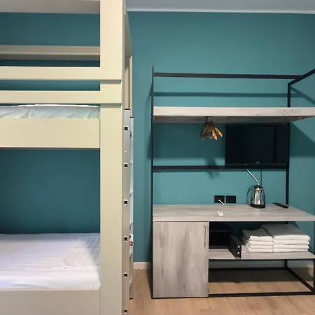 Hotel Zhironi 4*
